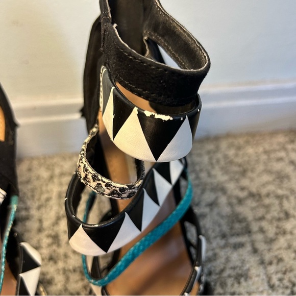 Steve Madden Blue & Black Suede Multi Tassel Strappy Peep Toe Stilettos Size 7.5 - Picture 7 of 14